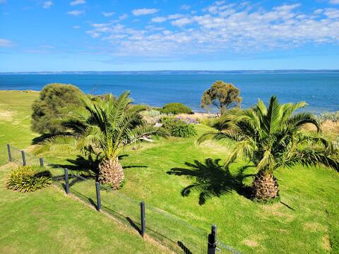 Exclusive 5 Bedroom Ultimate Beachfront Retreat