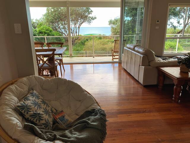 Diamond Daze | Beachfront & Views gallery image 5