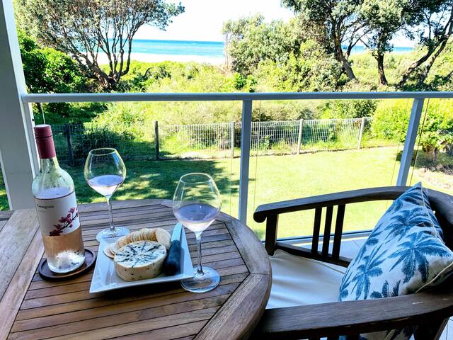 Diamond Daze | Beachfront & Views gallery image 2