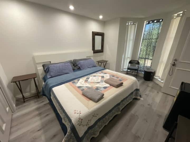 Chumba cha 2 - kina kitanda kikubwa 