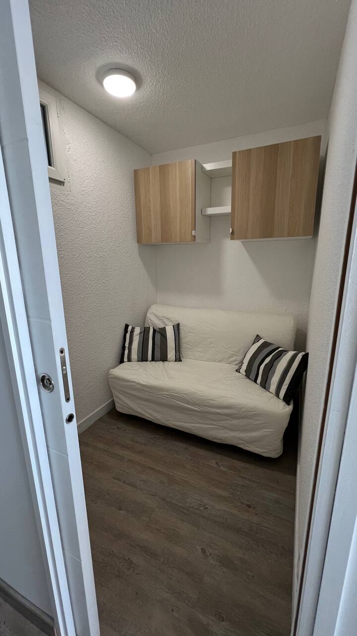 საძინებელი 1