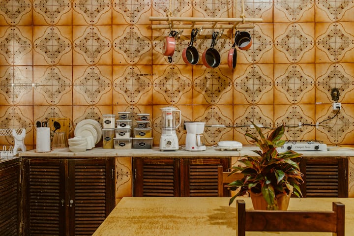 Casa Inteira - Casinha Amarela - Santarém