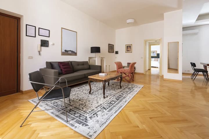 Daplace | Ginevra Apartment gallery image 3