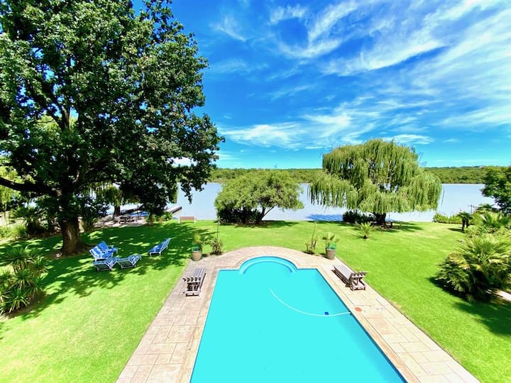 Mauritian Villa on the Vaal River (Willows Way)