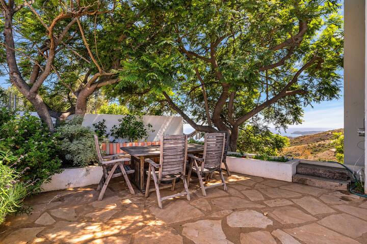 Private Retreat Malibu Home with Ocean View gallery image 4