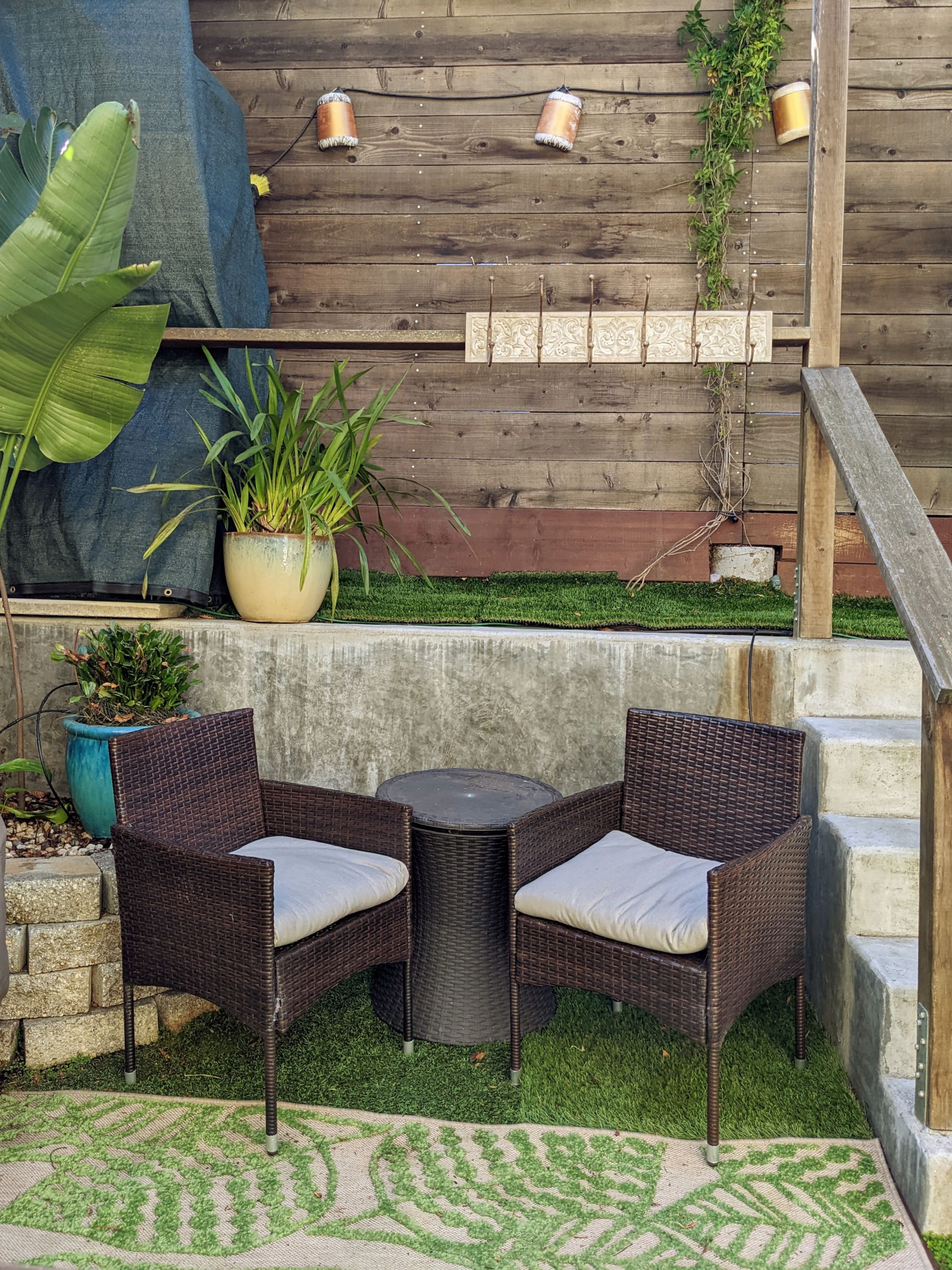 Artist's garden retreat and spa - Image 41