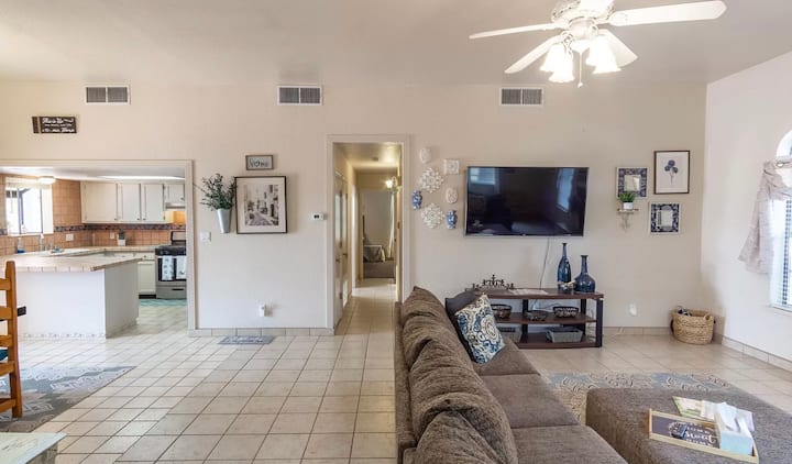 Home Away From Home! Very Private With 2 Masters - Las Cruces, NM