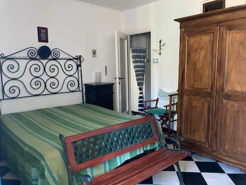 Monia's little house