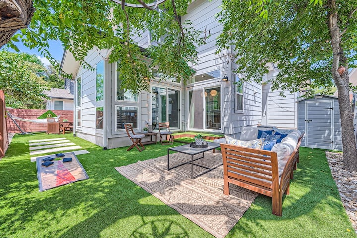 Downtown Vibes With Backyard Bliss - Wfh Friendly - Austin, TX