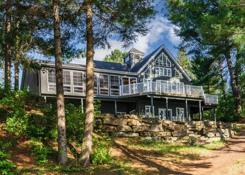 Luxury Muskoka Lakefront Property & Sunset Views