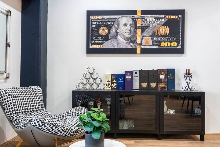 King’s Deluxe gallery image 4