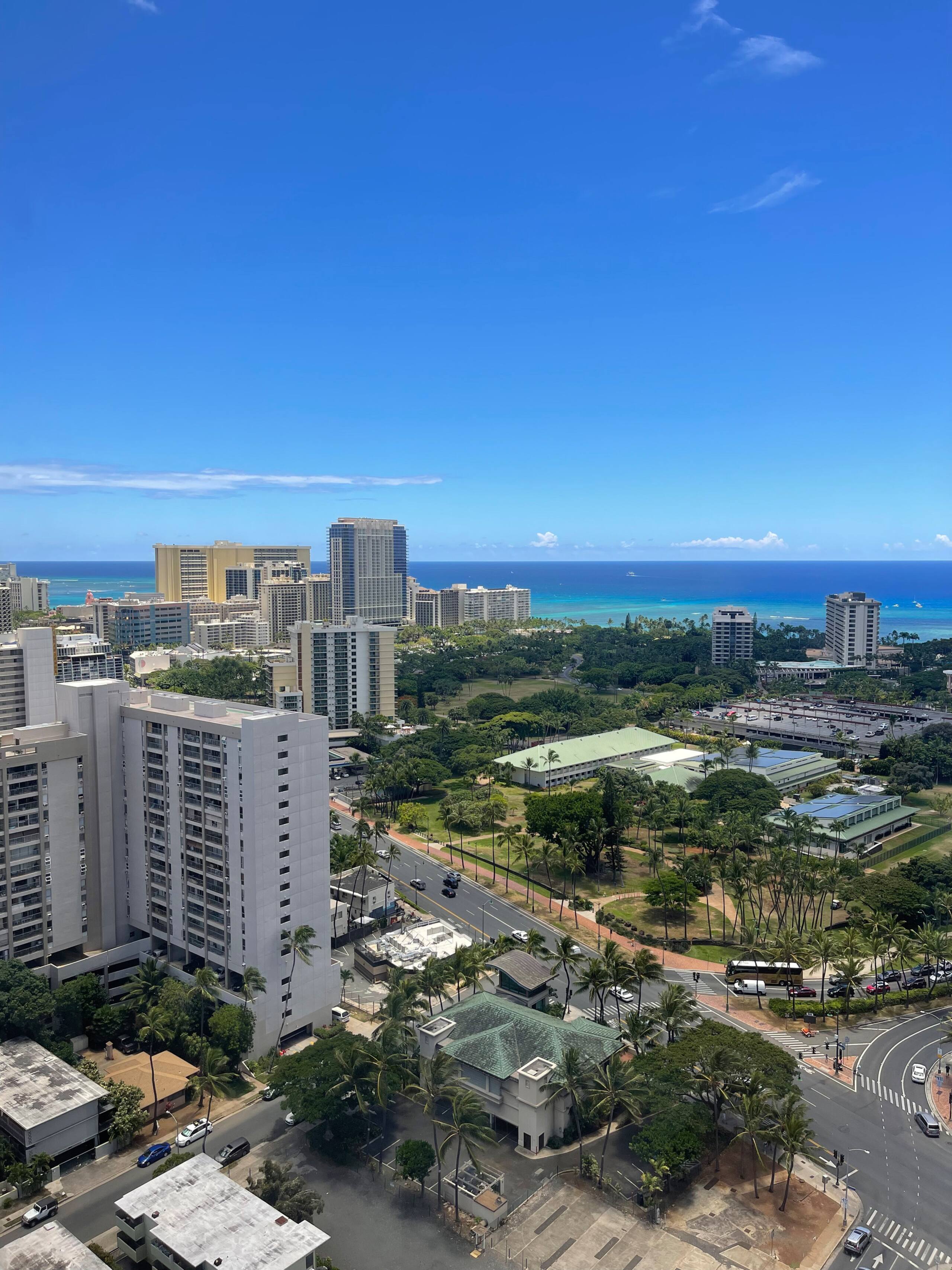 Condo in Honolulu · ★4.52 · 1 bedroom · 1 bed · 1 private bath - Image 3