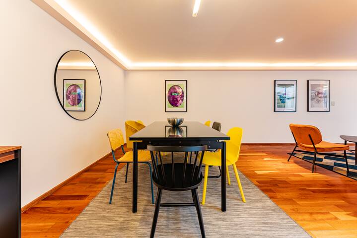 Stylish Apt near Reforma: Private Rooftop/Jacuzzi gallery image 5