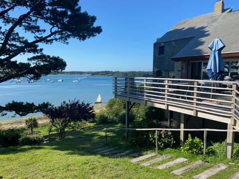 Welcome to paradise, direct access to the sea