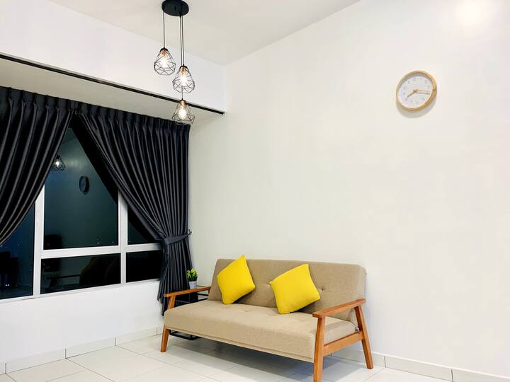 Inns Homestay | Cozy Studio Near Austin Cafe - Johor Bahru