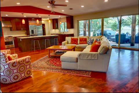 Top performing Airbnb: Barton Hills house near Zilker and Barton Springs in Barton Hills