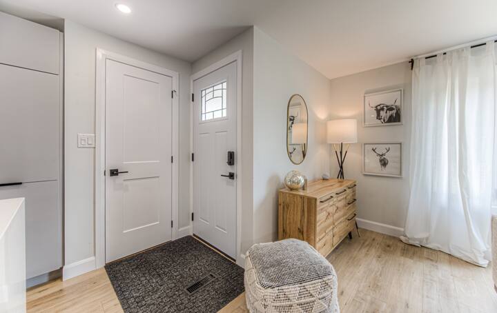 Newly Renovated Home Close to St. Jacobs Market