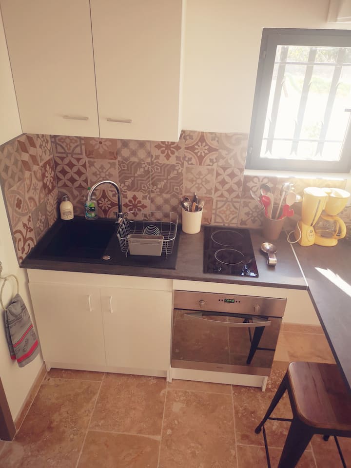 Studio Avec Piscine - ibis Orange Sud