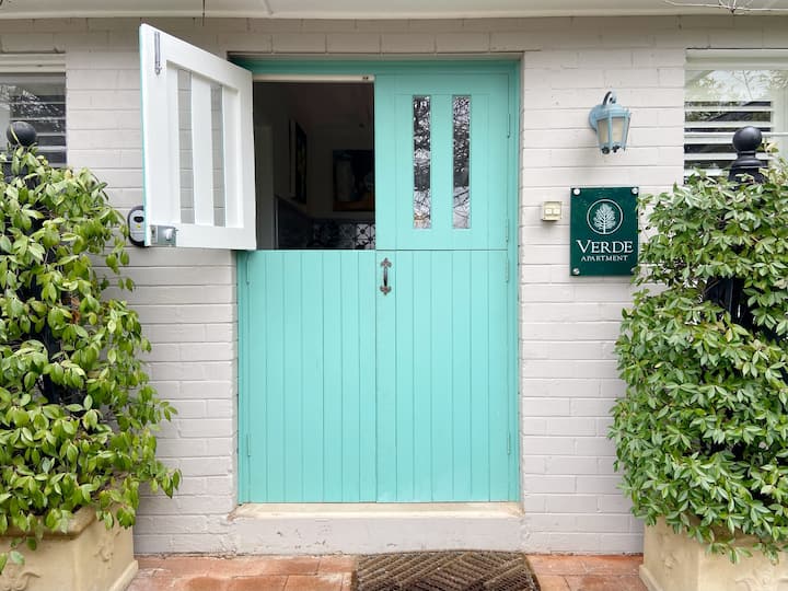 Verde Apartment Mitre Street Bathurst Guesthouses for Rent in West Bathurst, New South Wales