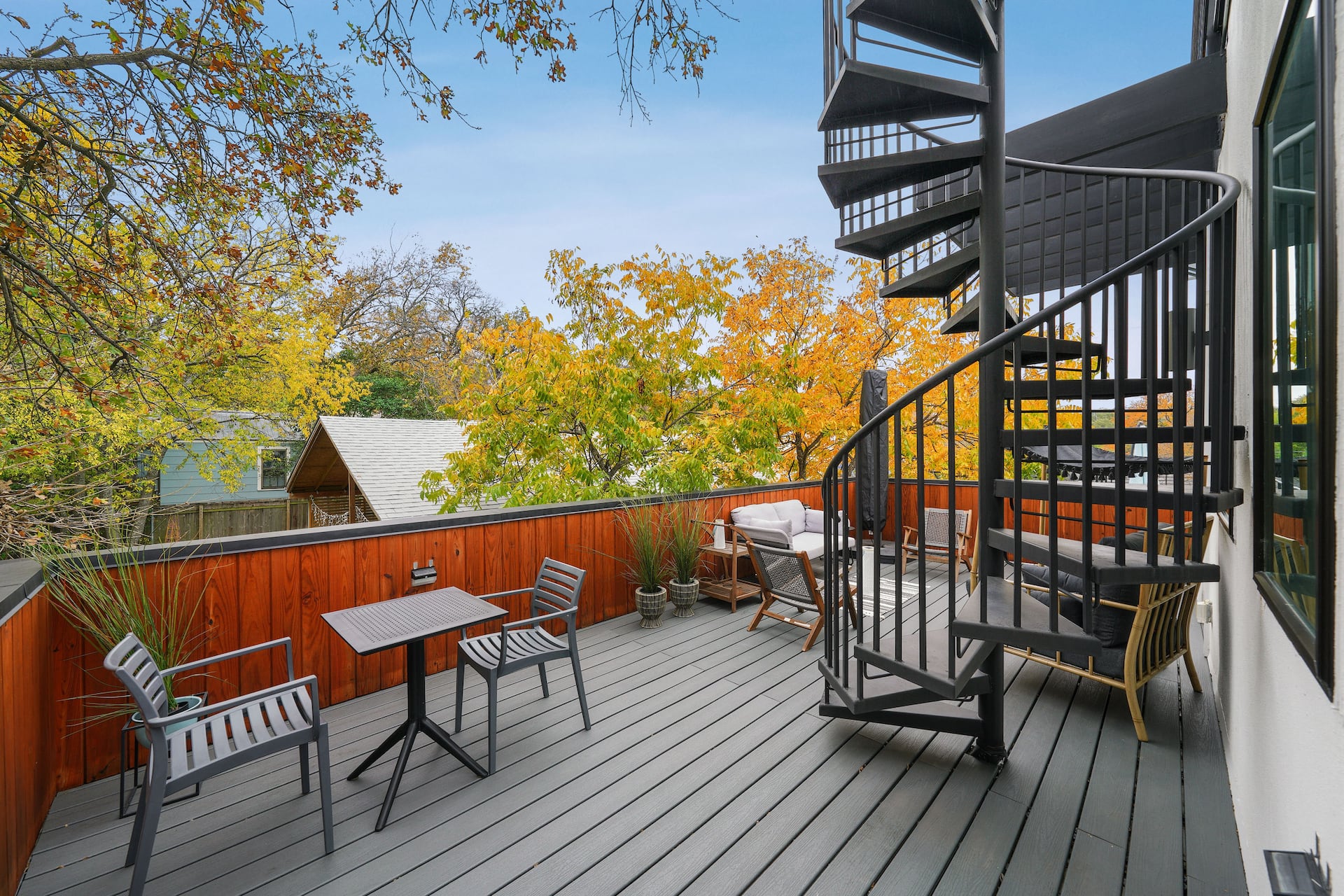 Rooftop Deck w Downtown Views | Free Parking — photo 3