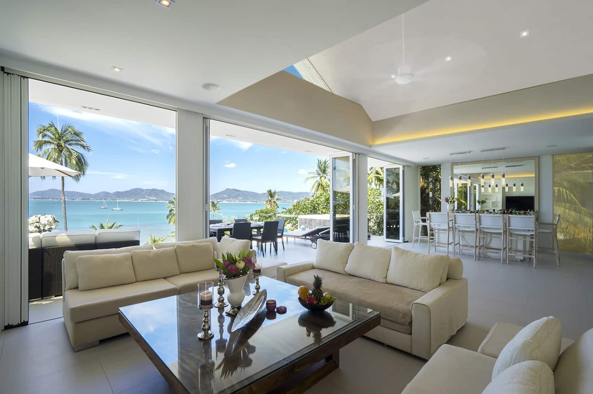 Villa Nirvana - Beachfront Tropical Chic 4BR Haven — foto 4