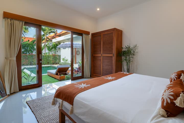 ห้องนอน 1 - สามารถจัดเป็นเตียงคิงไซส์หรือเตียงแฝดได้