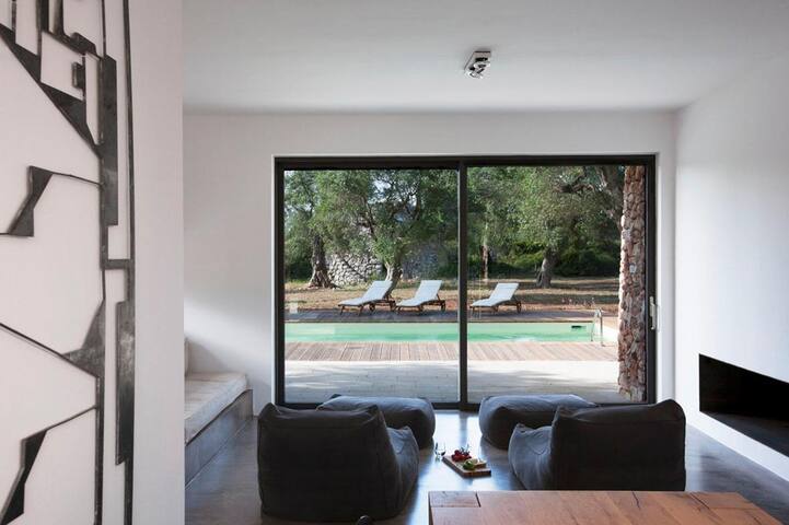 Bosco degli Ulivi villa con piscina gallery image 2