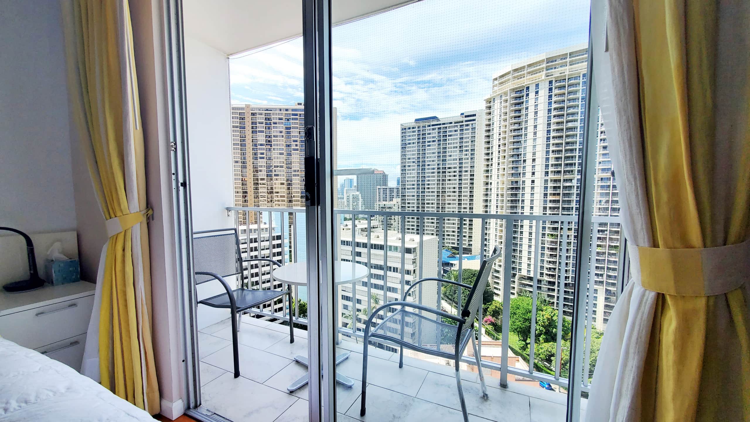 Condo in Honolulu · ★4.93 · 1 bedroom · 1 bed · 1 bath - Image 10