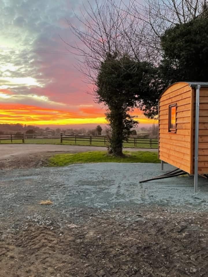 Hill Farm Shepherd Hut photo 2