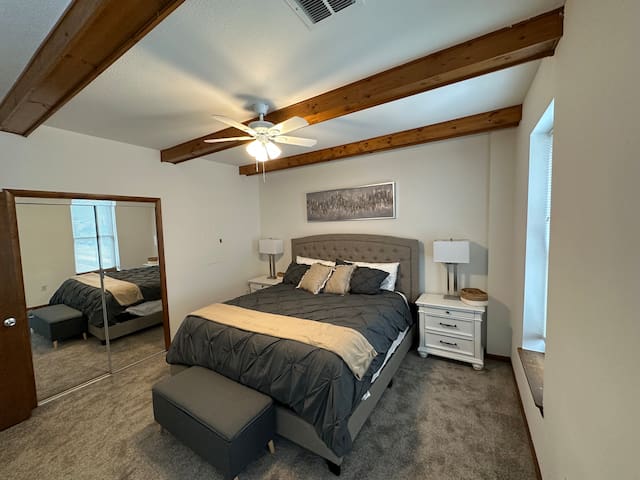 Greenamyre Rentals managed Airbnb listing 1