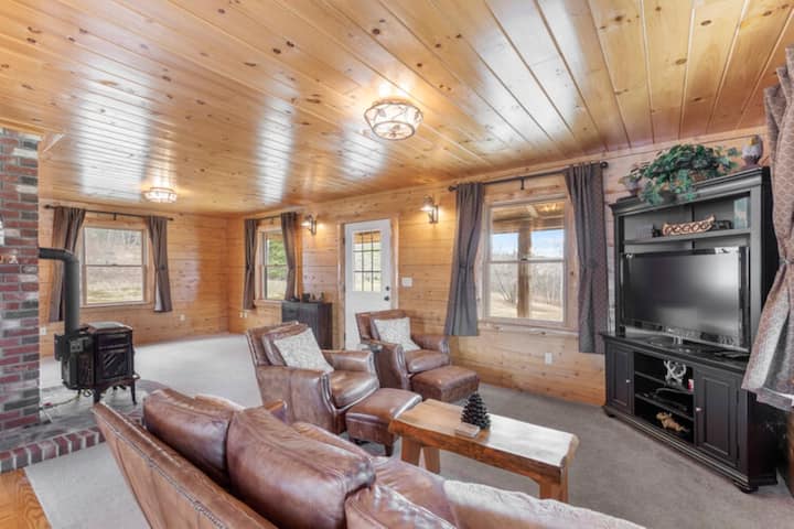 North Woods Escape - Direct Atv - Modern And Clean - Pittsburg, NH
