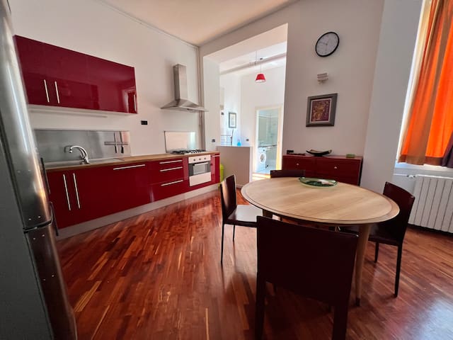 VOLUME33 managed Airbnb listing 2