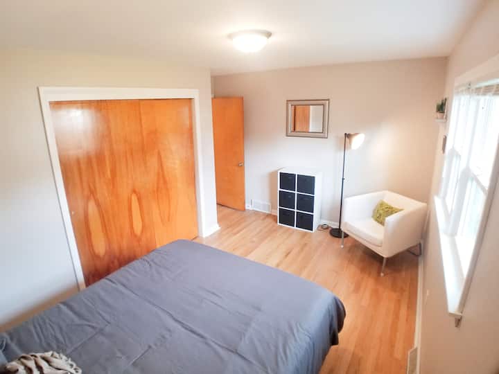 Chumba cha kwanza cha kulala