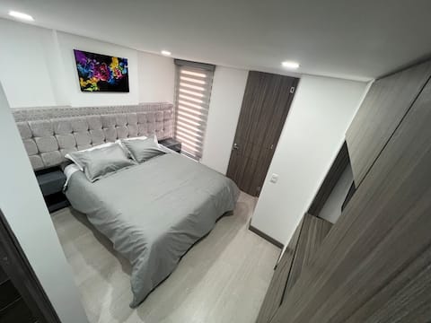 Popular Airbnb listing: Avanzzare Building 204 T1 with Elevator in Rafael Uribe Uribe