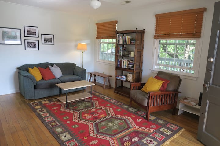 City House By The Greenway - Knoxville, TN