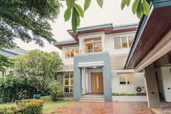 Villa+in+Khet+Chatuchak+%C2%B7+%E2%98%854.67+%C2%B7+4+bedrooms+%C2%B7+7+beds+%C2%B7+4.5+baths