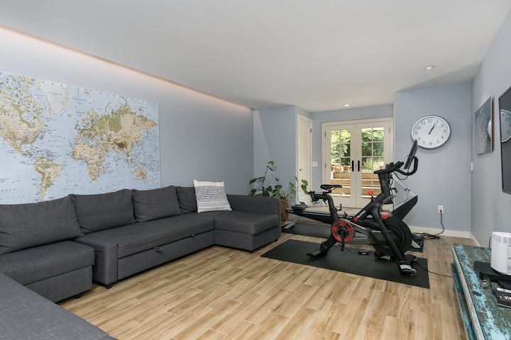 Soulful 5 Bedroom Home With Pool, Ideal Location - Princeton, NJ
