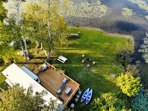 Lakefront 1 bedroom tiny home