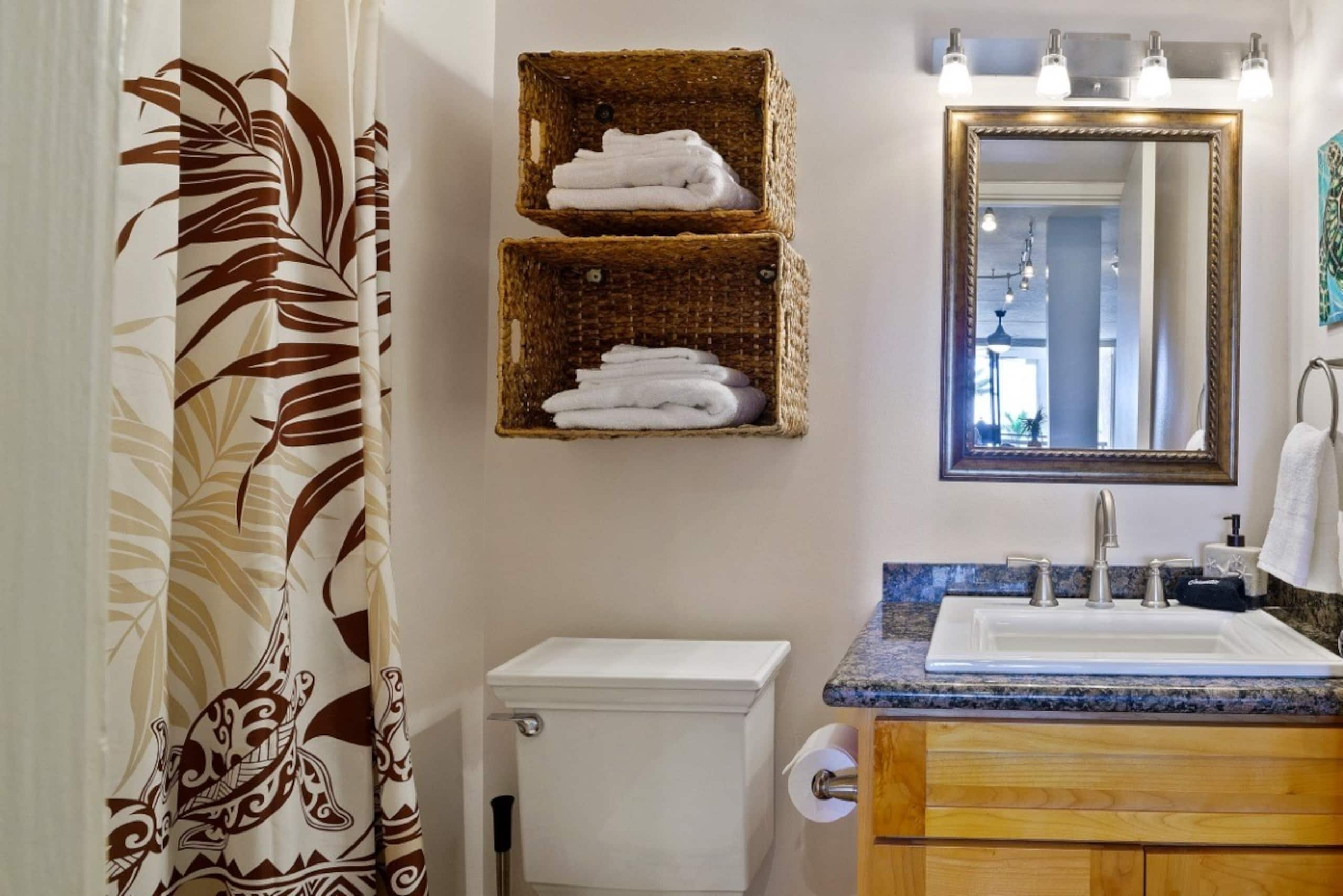 Condo in Kailua-Kona · ★4.96 · 1 bedroom · 2 beds · 2 baths - Image 12