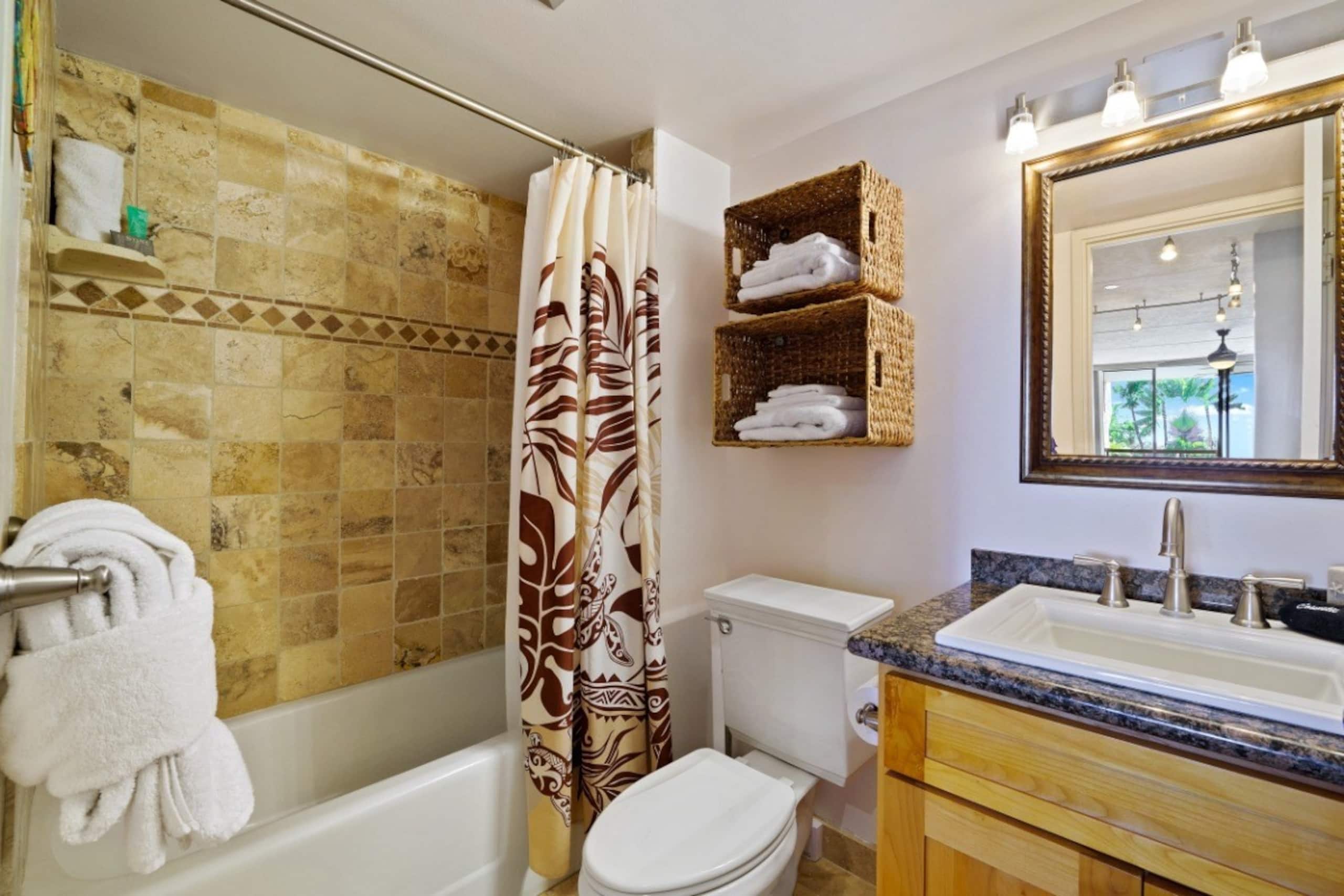 Condo in Kailua-Kona · ★4.96 · 1 bedroom · 2 beds · 2 baths - Image 13