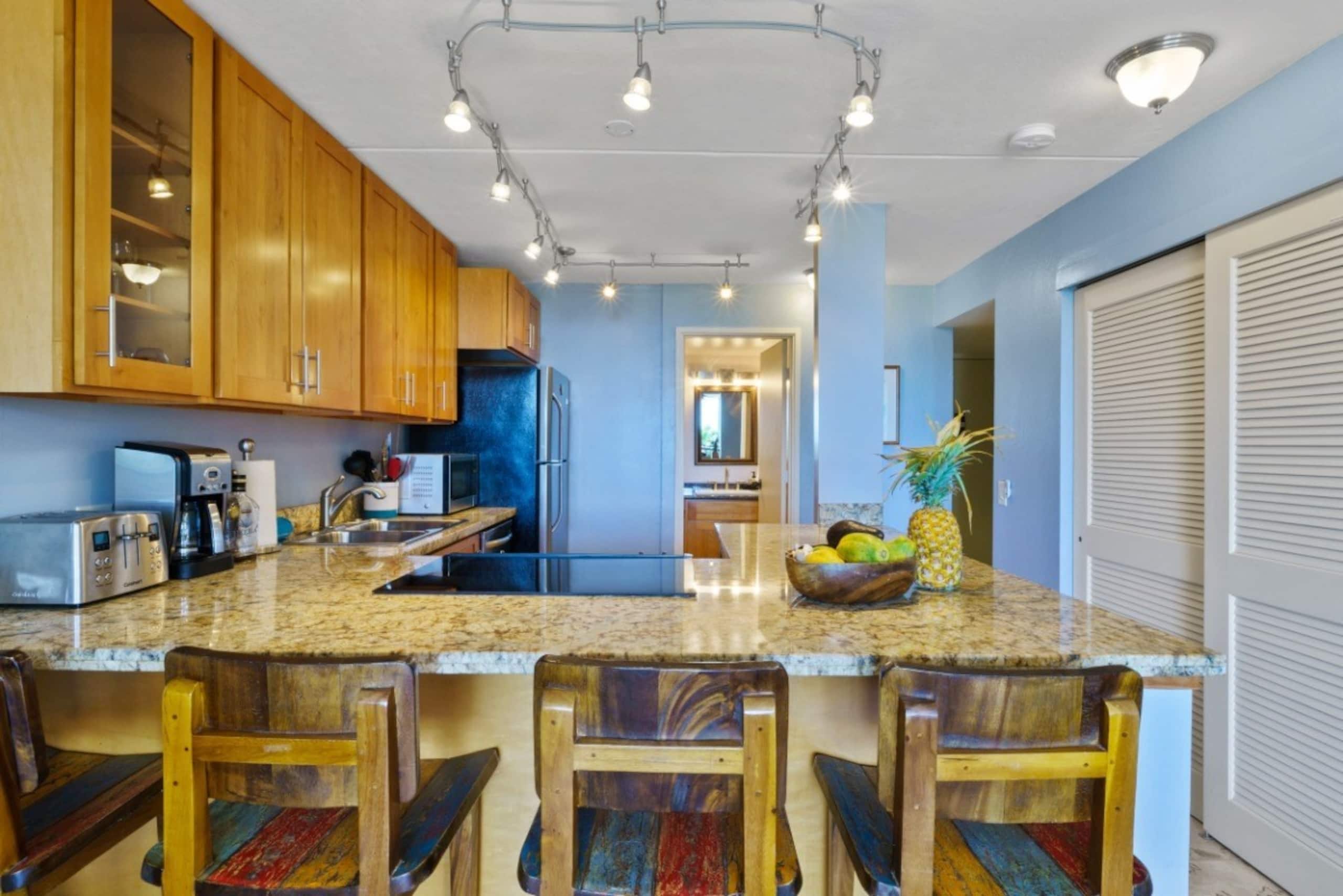 Condo in Kailua-Kona · ★4.96 · 1 bedroom · 2 beds · 2 baths - Image 7