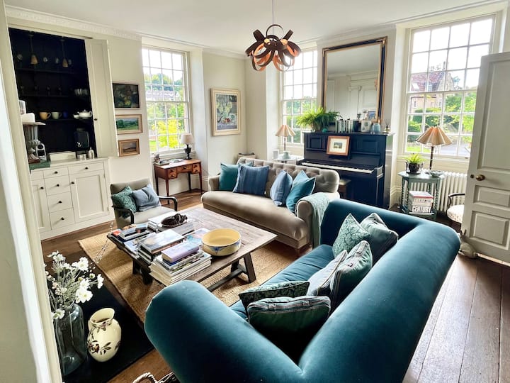 Luxurious 2 Bedroom Flat - Garden & Parking Bath - Castle Combe