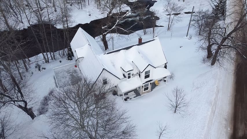 Waterford Falls Chalet- Nordic Spa