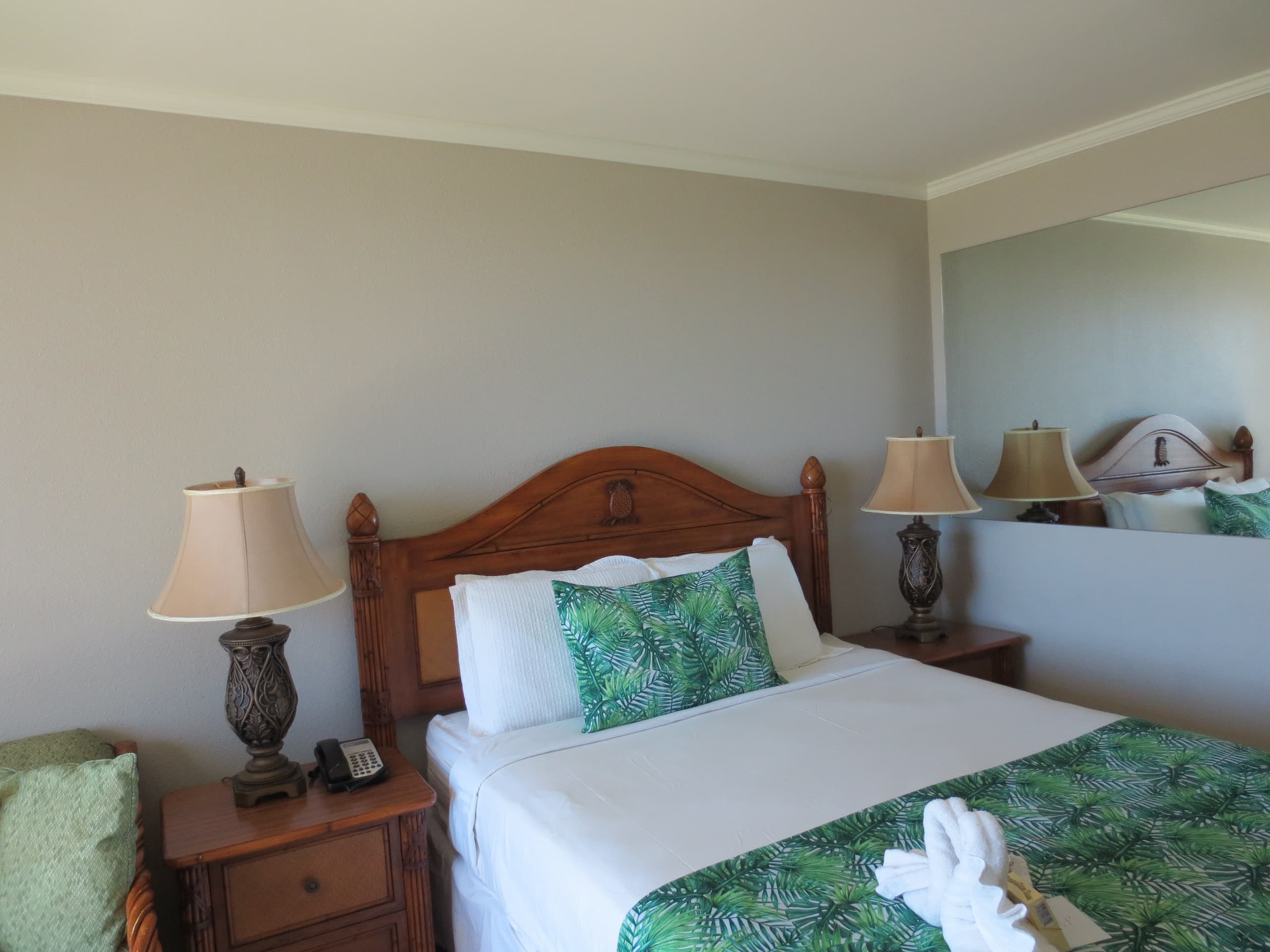 Resort in Honolulu · ★4.97 · Studio · 2 beds · 1 private bath - Image 5
