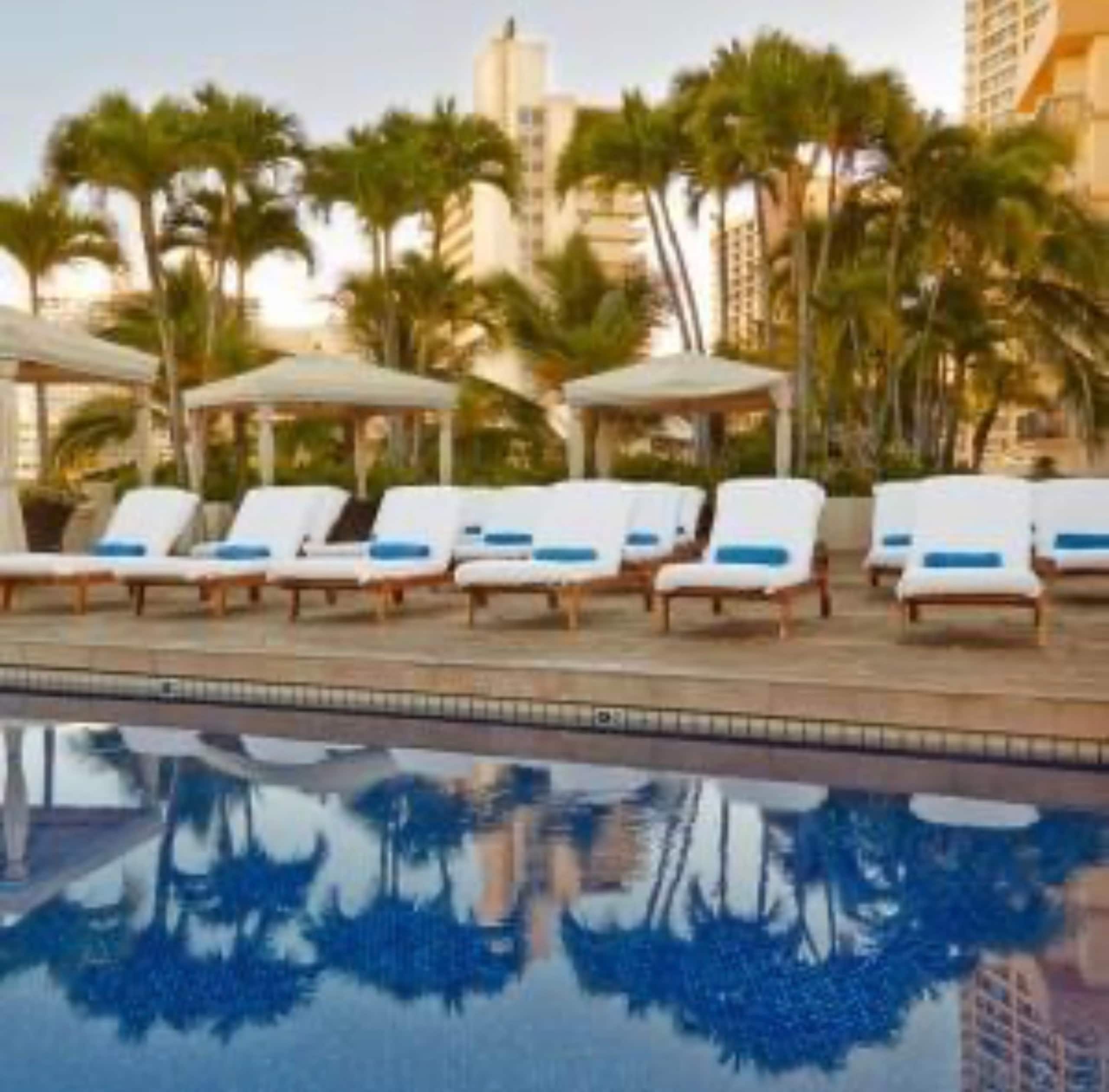 Resort in Honolulu · ★4.97 · Studio · 2 beds · 1 private bath - Image 49