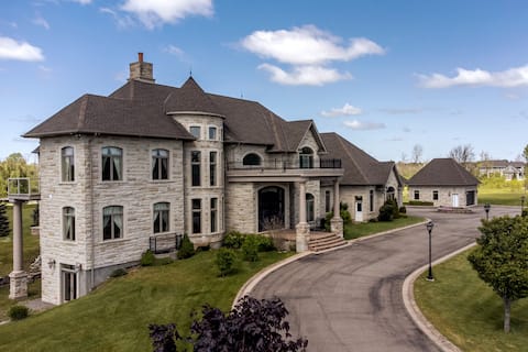 Mansion With Indoor Pool in 1000 Islands