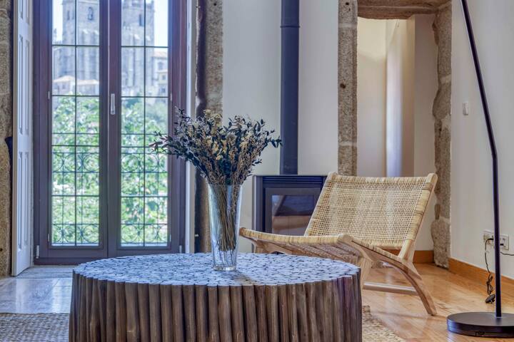 17th century home, scenic views, own garden gallery image 4