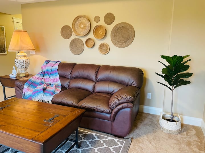 Cozy Garden view Apartment overlooking Rivervalley Apartments for