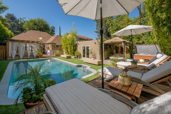 Private Villa Hollywood beste Lage Pool/Whirlpool - Villen zur Miete in ...