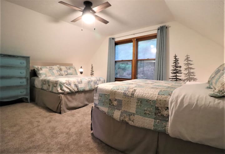 Bedroom 2 also on the upper level
